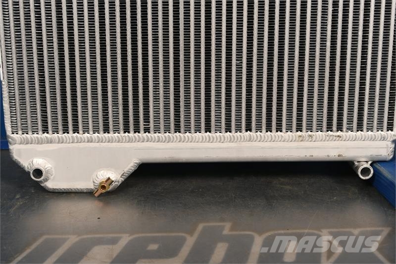 CASE MX100, MX110, MX120, MX135 Radiator # 845264 Radiadores