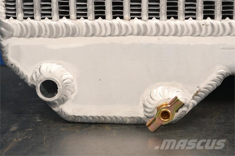 CASE MX100, MX110, MX120, MX135 Radiator # 845264 Radiadores