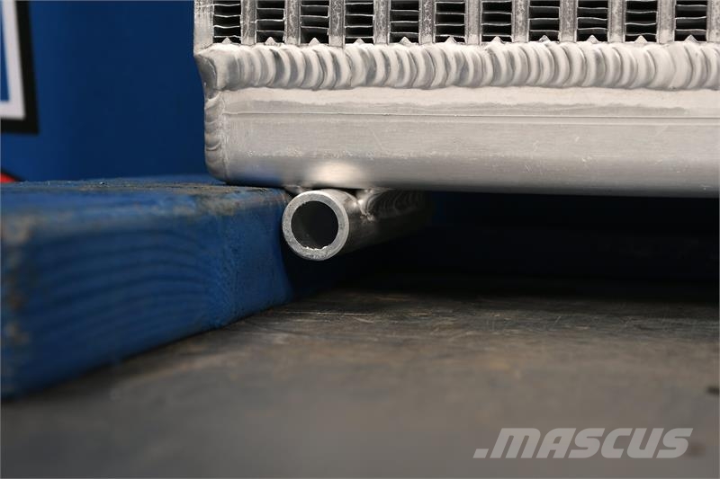 CASE MX100, MX110, MX120, MX135 Radiator # 845264 Radiadores