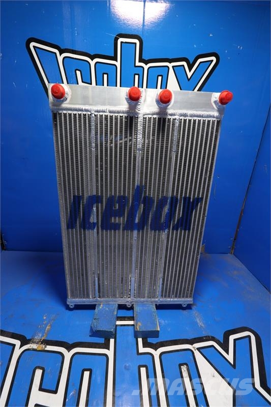 CASE Quadtrac Tractor Oil Cooler # 845258 Radiadores