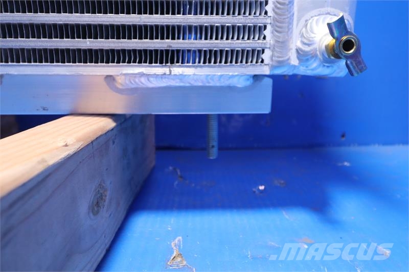 CASE Vibratory Trencher Radiator # 845280 Radiadores