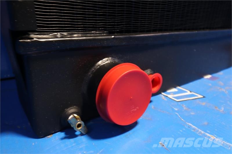 CASE W30 Radiator # 845235 Radiadores