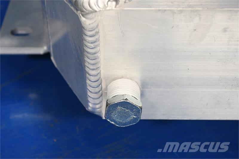 CAT 236,246,252,262, SkidSteer Radiator # 850299 Radiadores