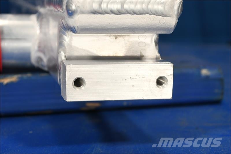 CAT 320C Radiator # 850373 Radiadores