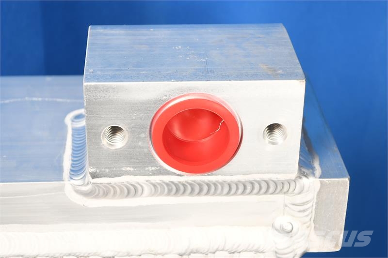 CAT 324D Oil Cooler # 850670 Radiadores
