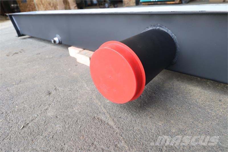 CAT 3412C Bottom Tank # 850914 مشعات