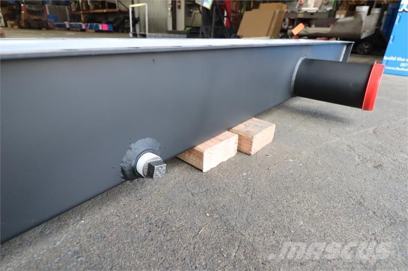 CAT 3412C Bottom Tank # 850914 مشعات