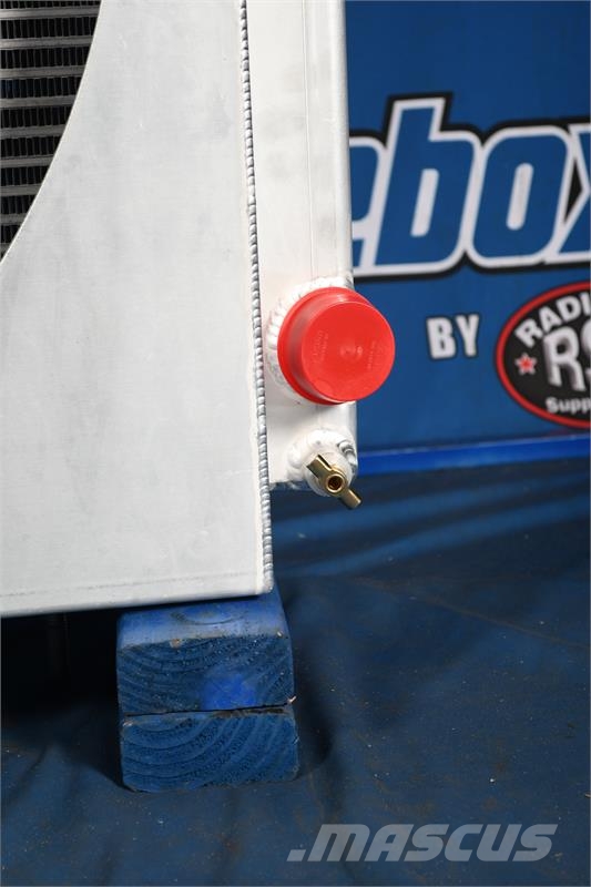 CAT 613C Radiator # 850890 Radiadores