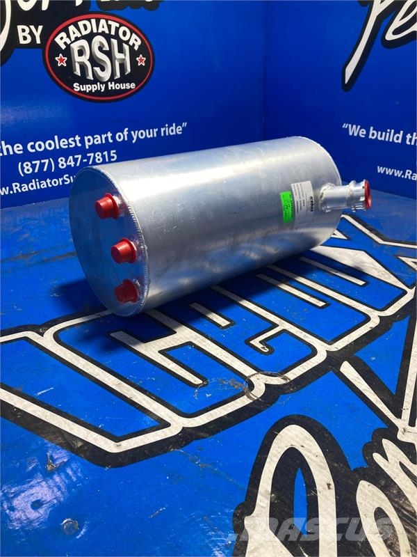 CAT 730B,740B Reservoir Tank # 850816 Radiadores