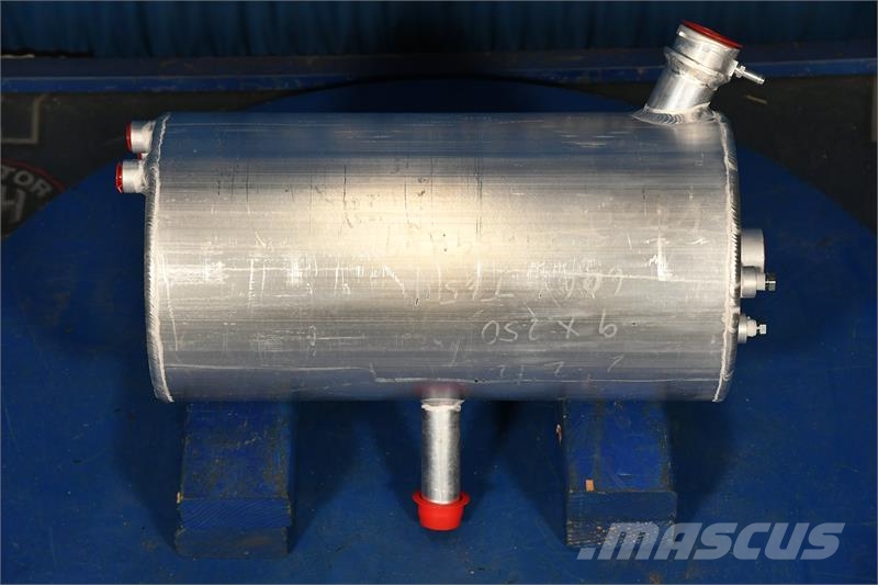 CAT 730B,740B Reservoir Tank # 850816 Radiatoren