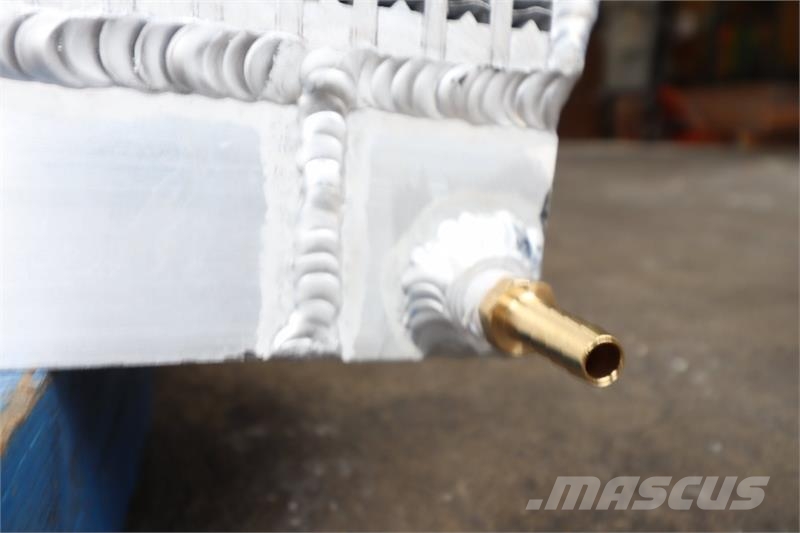 CAT 938 Radiator # 851057 Radiadores