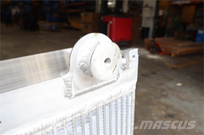 CAT 938 Radiator # 851057 Radiadores