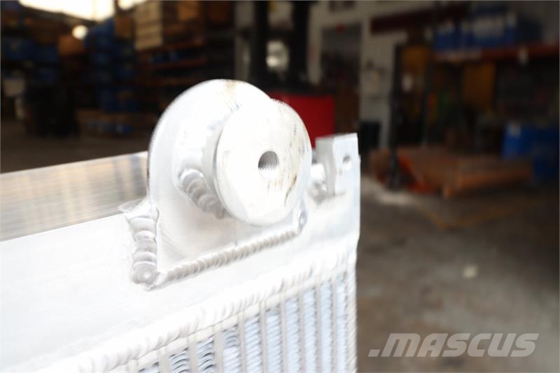 CAT 938 Radiator # 851057 Radiadores