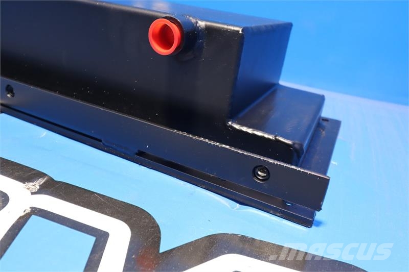 CAT 938G,950G,962G,IT38G,IT62G Bottom Tank # 865001 Radiadores