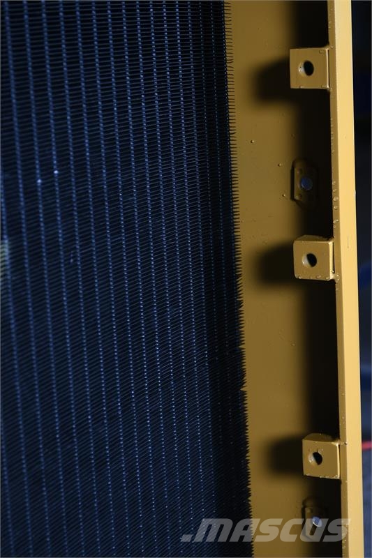 CAT 966G, 972G Radiator # 850833 مشعات