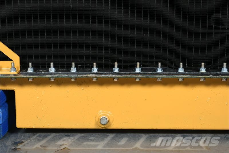 CAT 966G, 972G Radiator # 850833 مشعات