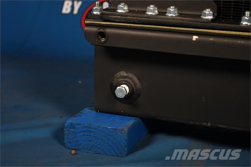 CAT AD45B Radiator # 851155 Radijatori