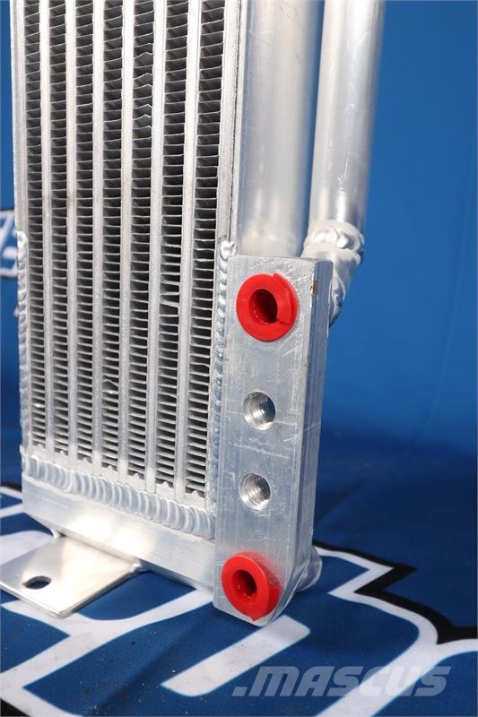 CAT D2 Oil Cooler # 850584 Радіатори