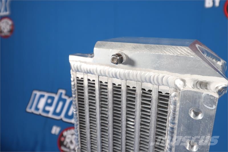 CAT D2 Oil Cooler # 850584 Радіатори