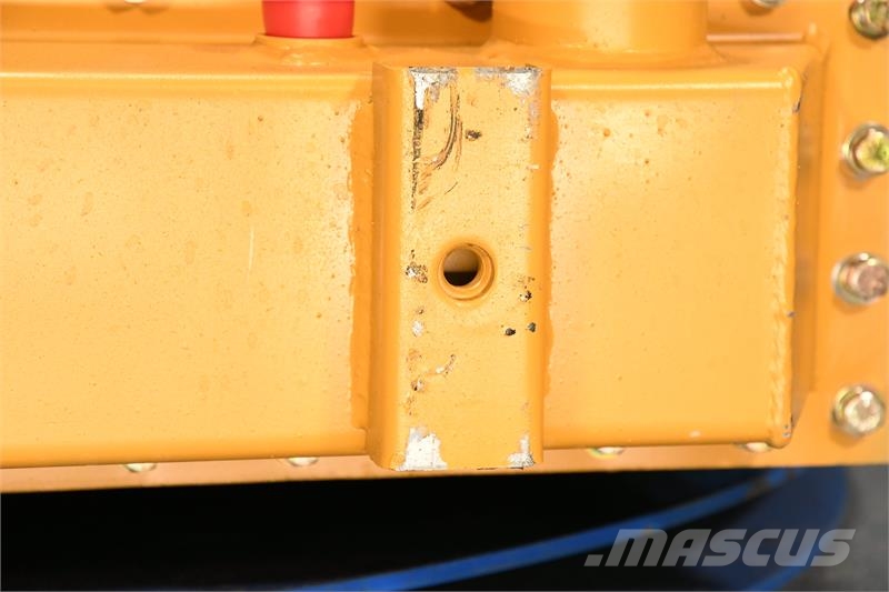 CAT D4H Radiator # 850401 Радіатори