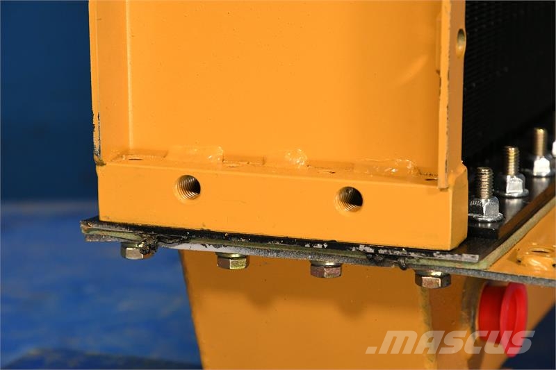 CAT D4H Radiator # 850401 Радіатори