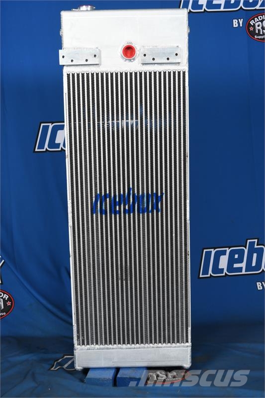 CAT D5 Radiator # 850340 Radiadores camiões e carrinhas