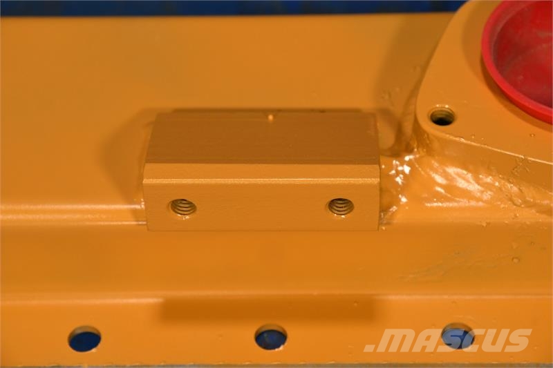 CAT D6C Bottom Tank # 865031 Radiátory