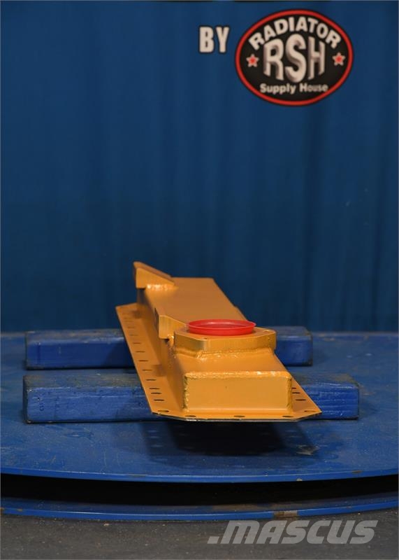CAT D6C Bottom Tank # 865031 Radiátory
