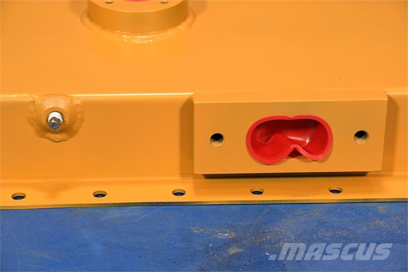 CAT D8K Tank # 865144 散热器