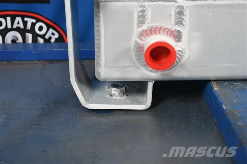 CAT IT-18 / 924F Radiator # 850641 Radiadores camiões e carrinhas