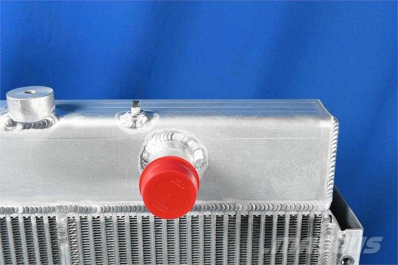CAT IT-18 / 924F Radiator # 850641 Radiadores camiões e carrinhas