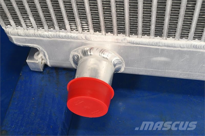 CAT Mitsubishi, Lift Truck Radiator # 851326 Radiators