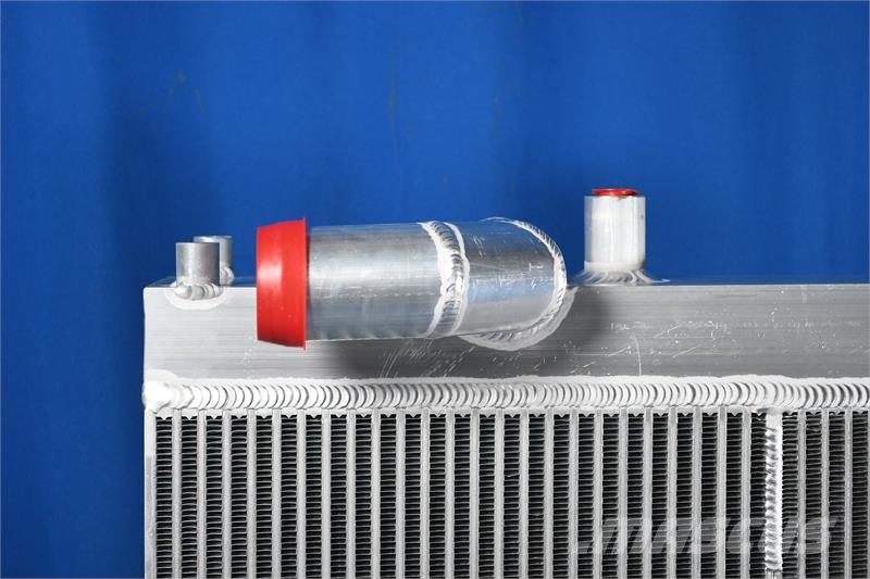 CAT PL72, D6T Radiator # 851032 Radiators
