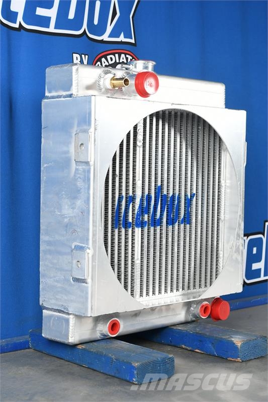 CAT T40 Forklift Radiator # 850435 Radiators