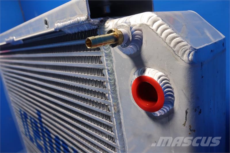 CAT V330B Radiator # 851255 Radiateurs