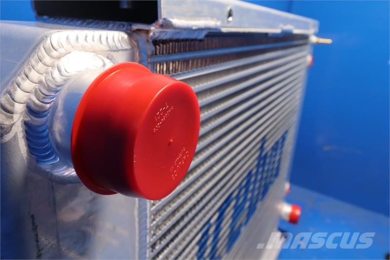 CAT V330B Radiator # 851255 Radiateurs