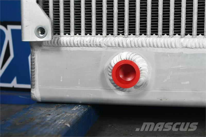CAT V800 Radiator # 850878 Radiators
