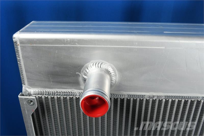 CAT V800 Radiator # 850878 Radiators