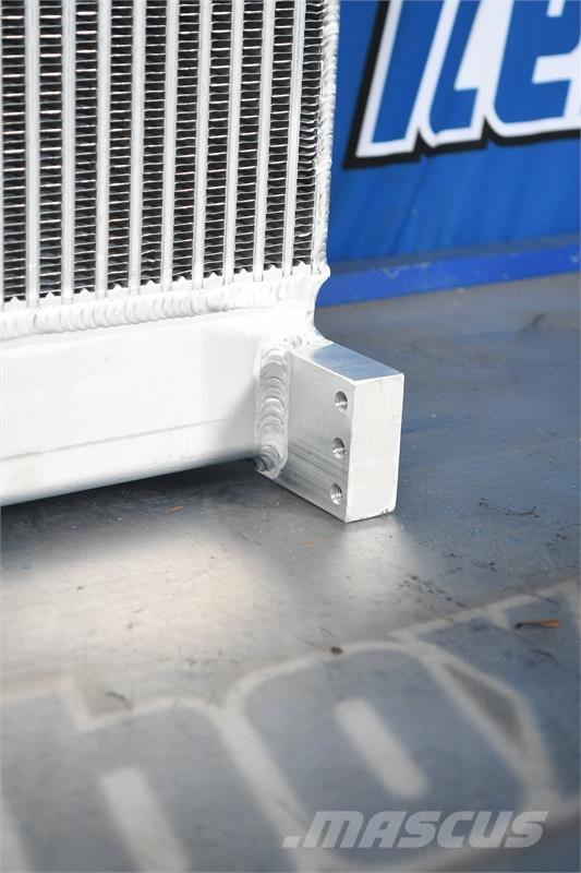 CAT XQ400 Radiator Core # 850727 Radiátory