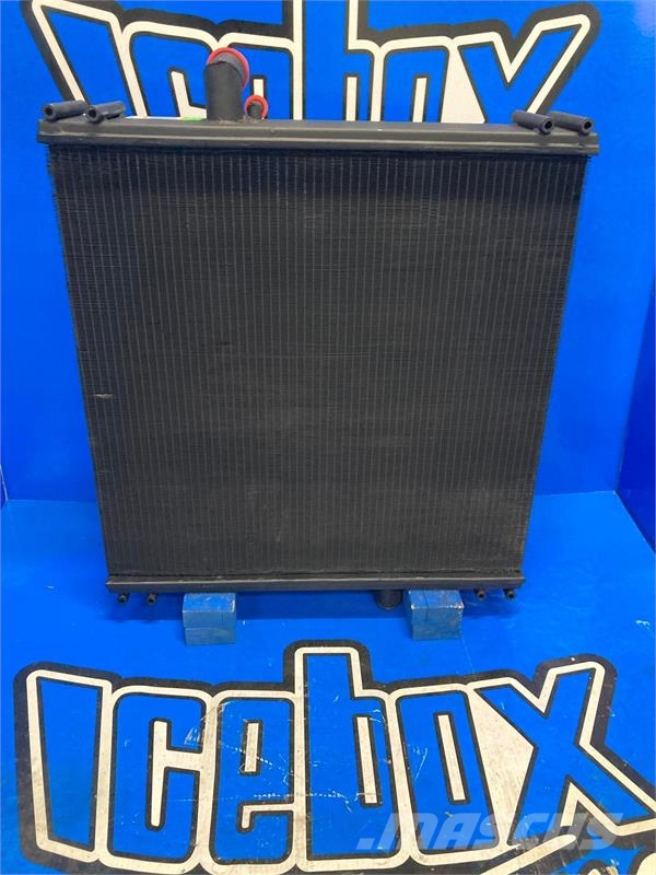 Challenger 675D Radiator # 850858 مشعات