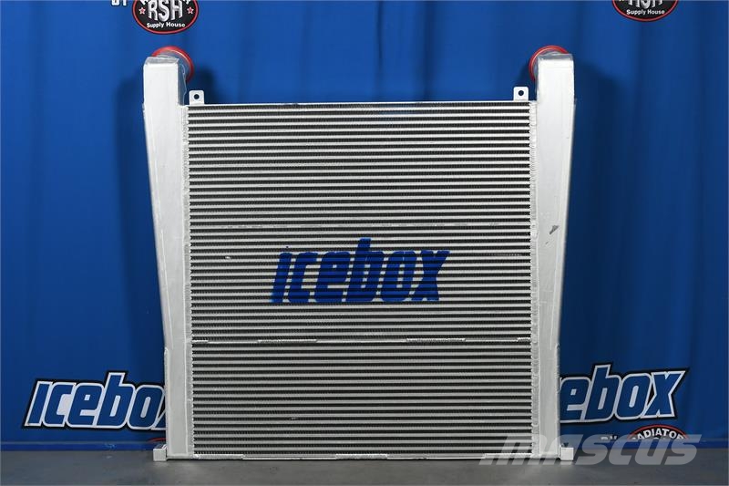 Challenger MT835C, MT755C, MTS855C Charge Air Cooler # 851303 Radiadores camiões e carrinhas