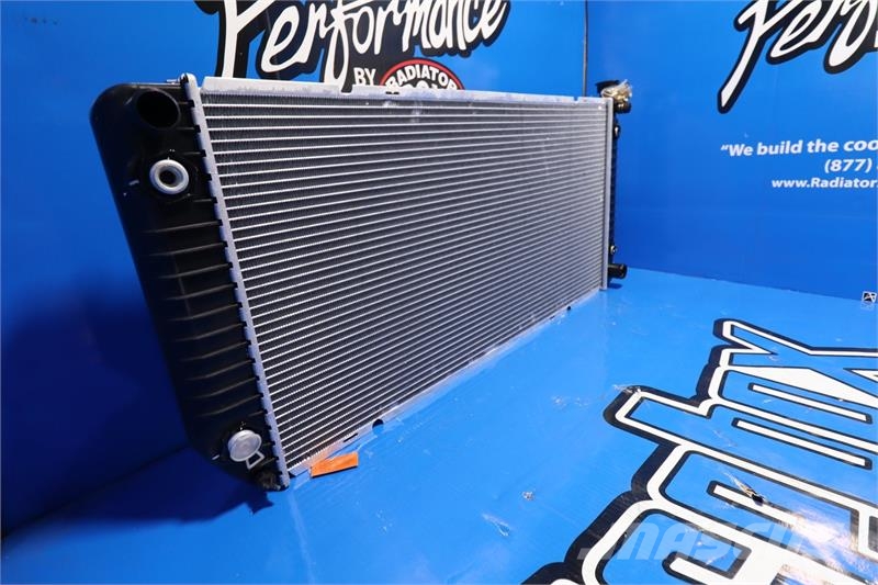 Chevrolet / GMC 1500, 2500, 3500, 1992-2000 Radiator # 60200 مشعات