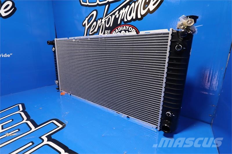 Chevrolet / GMC 1500, 2500, 3500, 1992-2000 Radiator # 60200 مشعات