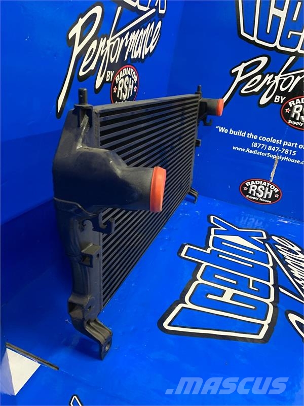 Chevrolet / GMC Silverado P/U 2001-2005 Charge Air Cooler # Jäähdyttimet
