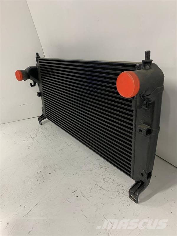 Chevrolet / GMC Silverado P/U 2001-2005 Charge Air Cooler # Jäähdyttimet