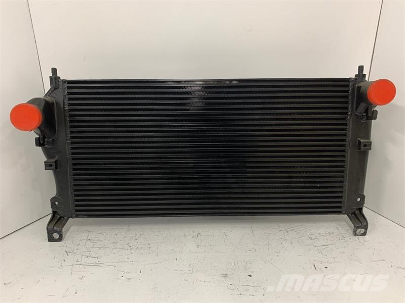 Chevrolet / GMC Silverado P/U 2001-2005 Charge Air Cooler # Jäähdyttimet