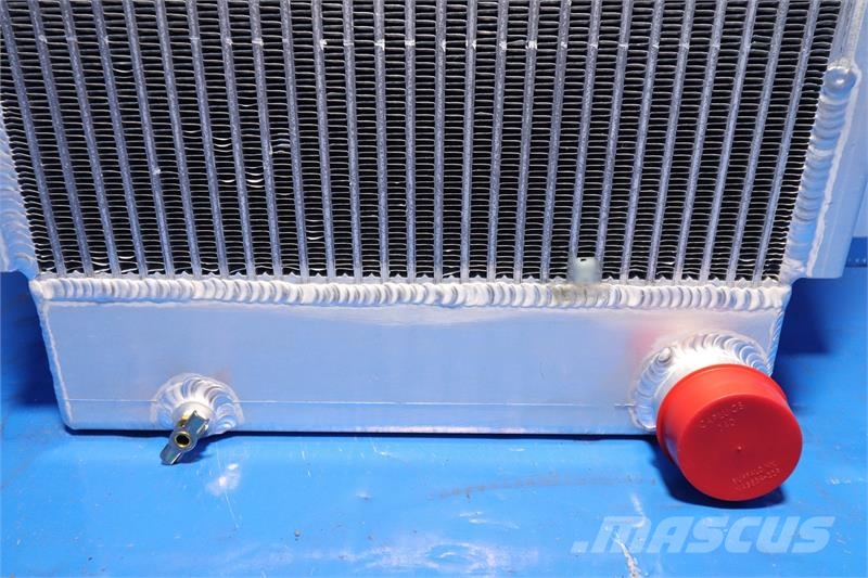 Cummins 6.7L, Brown Bear Radiator # 990476 مشعات