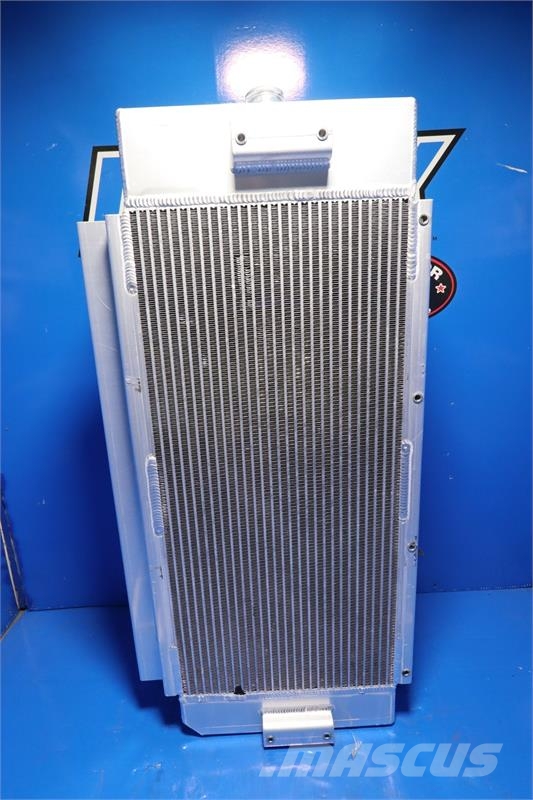 Cummins 6.7L, Brown Bear Radiator # 990476 مشعات