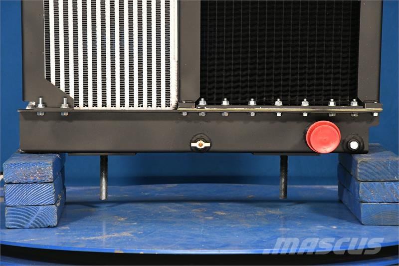 Cummins Cooling Package # 990404 Radijatori