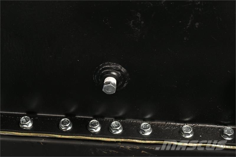 Cummins Onan QST30, 800DFHB Radiator # 990407 Radiadores